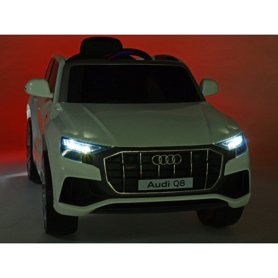 Audi Q8 elektrické autíčko s 2.4G dálkovým ovládáním a stylovým LED osvětlením, ČERNÉ LAKOVANÉ